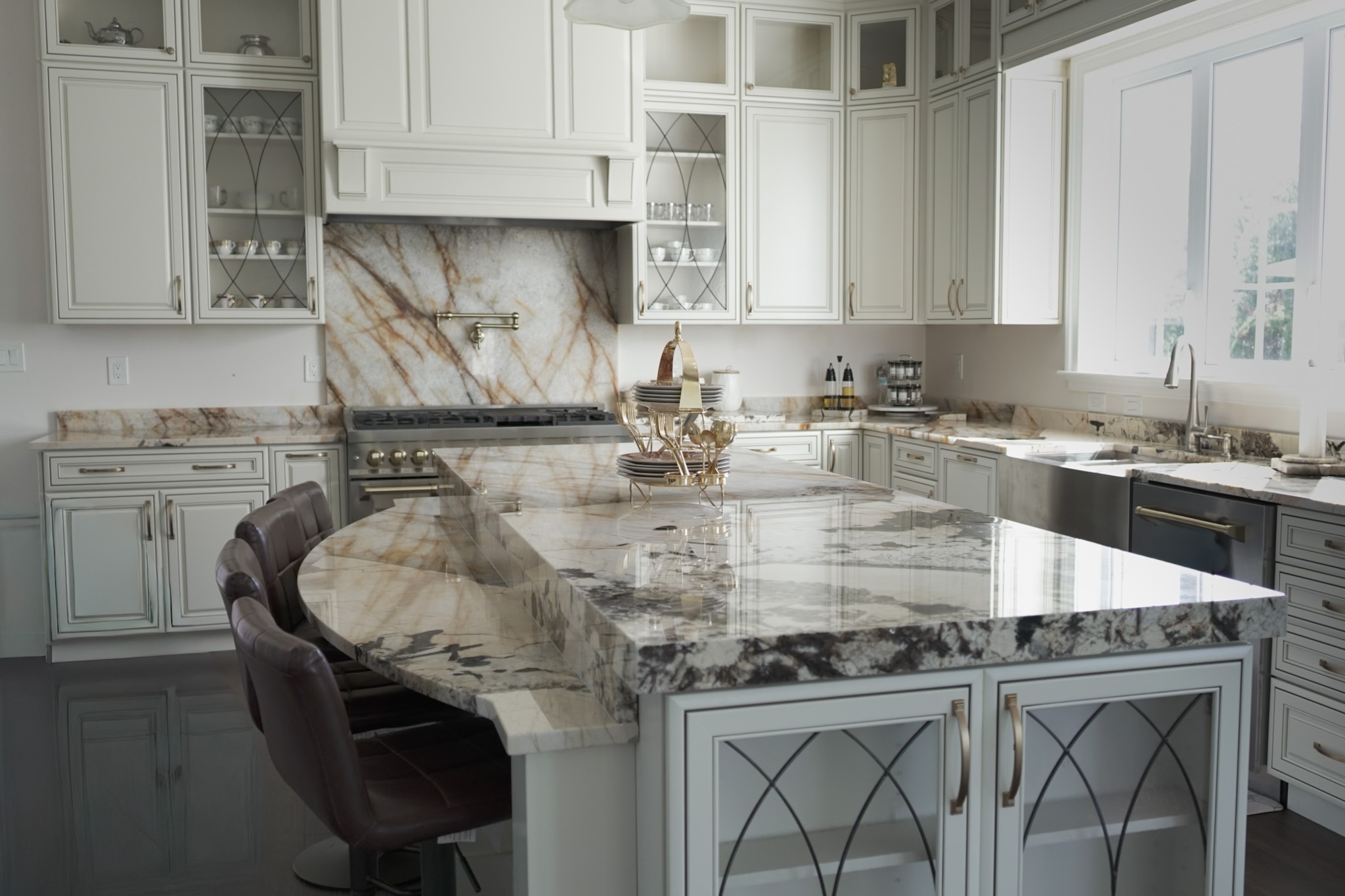 Finished countertops by GranitePro
